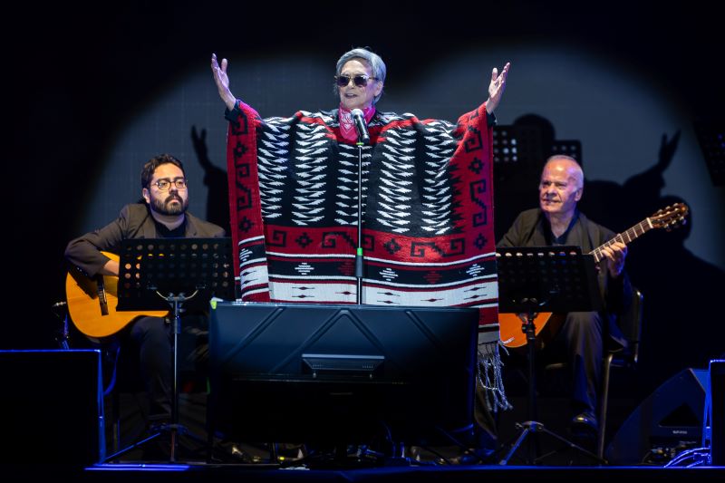 Chabela Vargas y sus mujeres