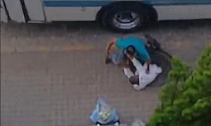 Choferes peleando