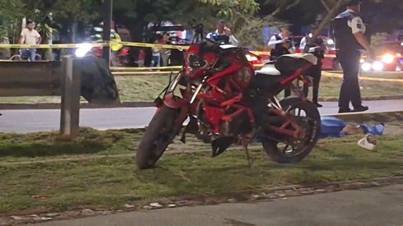 Motociclista muerto