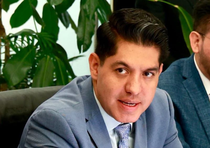 Senador Emmanuel Reyes Carmona