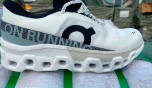 Tenis pirata