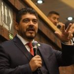 Encuentran muerto dentro de su coche al diputado federal veracruzano Zenyazen Escobar García, de Morena