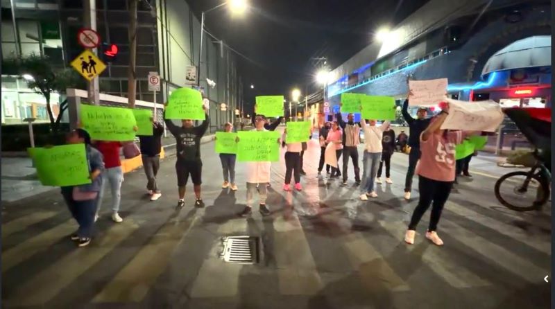 Manifestantes del IMSS Celaya.