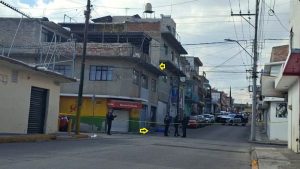 Muere albañil